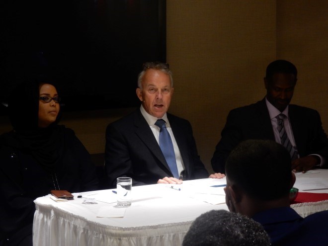 UN SRSG Michael Keating meeting with Somali-Canadians Les Suites Hotel in Ottawa, Canada. (HOL Photo/ Dalmar Gure)