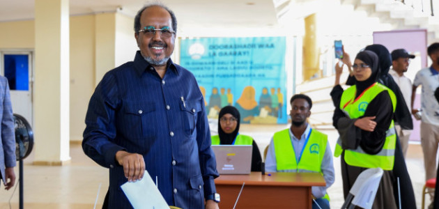 After casting ballot, Somali President calls for dialogue amid election dispute