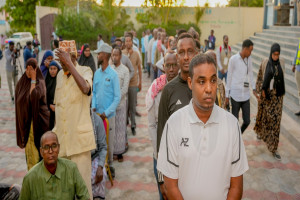 In ka badan 50 sano kadib shacabka Muqdisho oo saakay u dareeray doorasho qof iyo cod ah