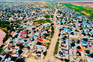 Dhacdo Naxdin leh: Aabe Soomaaliyeed oo maanta gabadhiisa ku gowracay degmada Baardheere